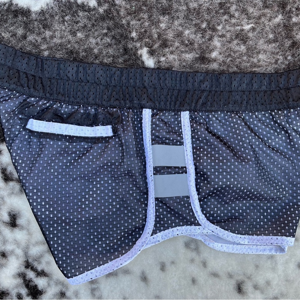 Hurley Women Medium Black White Mesh Hot Shorts Low Rise Reflective Back Pocket - Picture 5 of 7